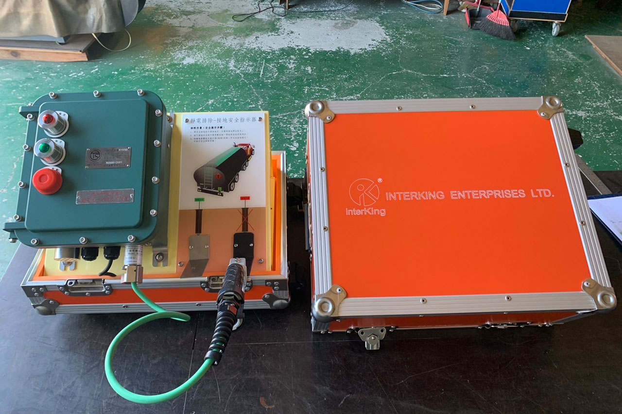 美國 Pelican 防震箱 銷售 專營工廠製造TFT-LED 、靶材搬運箱、面板搬運箱、成品搬運箱 標準 19”RACK MOUNT CASE、STAGE、P.A . LIGHT VIDEO 系列攜行箱,包裝,箱子,盒子,多寶格,無酸古董保護,精品保護箱,客製化,精密儀器箱,轉運箱,無塵室設備箱,臺灣製造MIT,醫療設備,Shock case,server rackcase,Fly rack,瑞克箱,國產國造,軍規認證,樂器箱,國際運輸,外銷出口包裝,產品量產客製化包裝,參展箱,器材箱,大型箱體 美國 Pelican 防震箱 銷售 專營工廠製造TFT-LED 、靶材搬運箱、面板搬運箱、成品搬運箱 標準 19”RACK MOUNT CASE、STAGE、P.A . LIGHT VIDEO 系列攜行箱,包裝,箱子,盒子,多寶格,無酸古董保護,精品保護箱,客製化,精密儀器箱,轉運箱,無塵室設備箱,臺灣製造MIT,醫療設備,Shock case,server rackcase,Fly rack,瑞克箱,國產國造,軍規認證,樂器箱,國際運輸,外銷出口包裝,產品量產客製化包裝,參展箱,器材箱,大型箱體